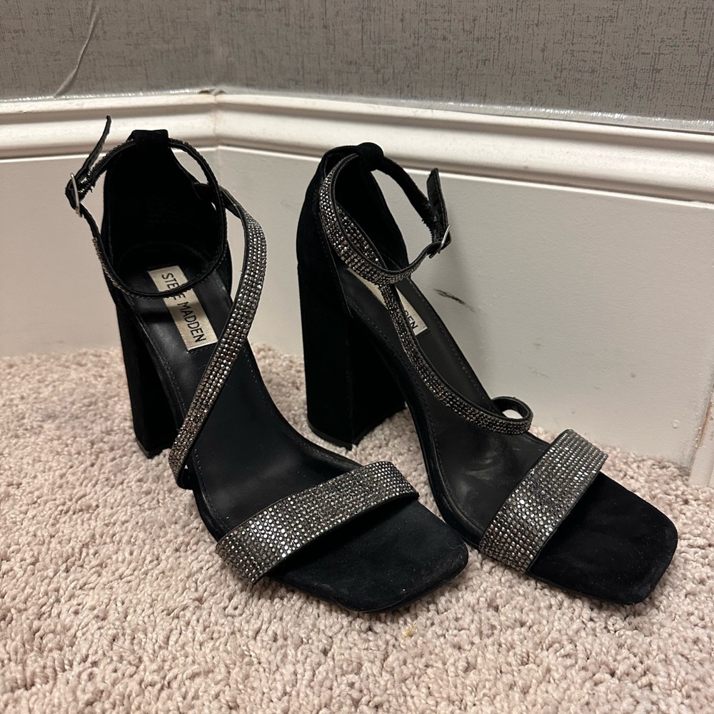 Steve Madden Black and Silver Strappy Heels
